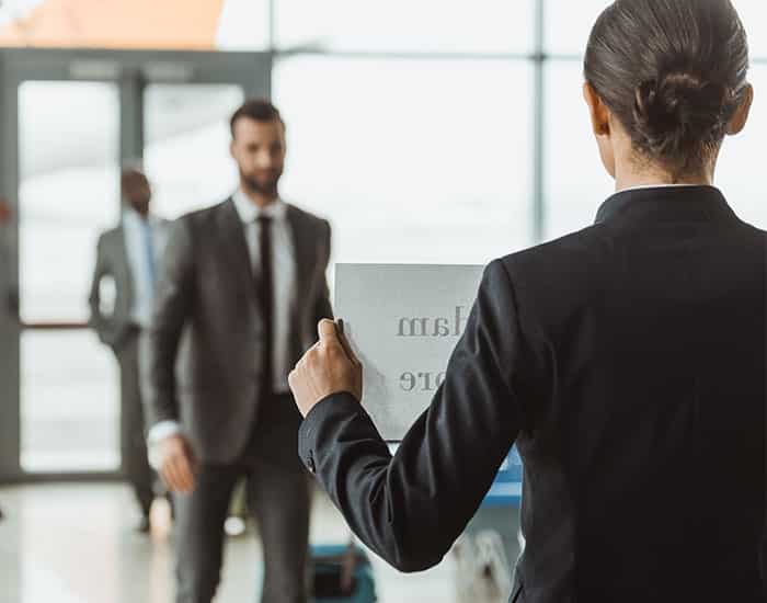 airport-greeter