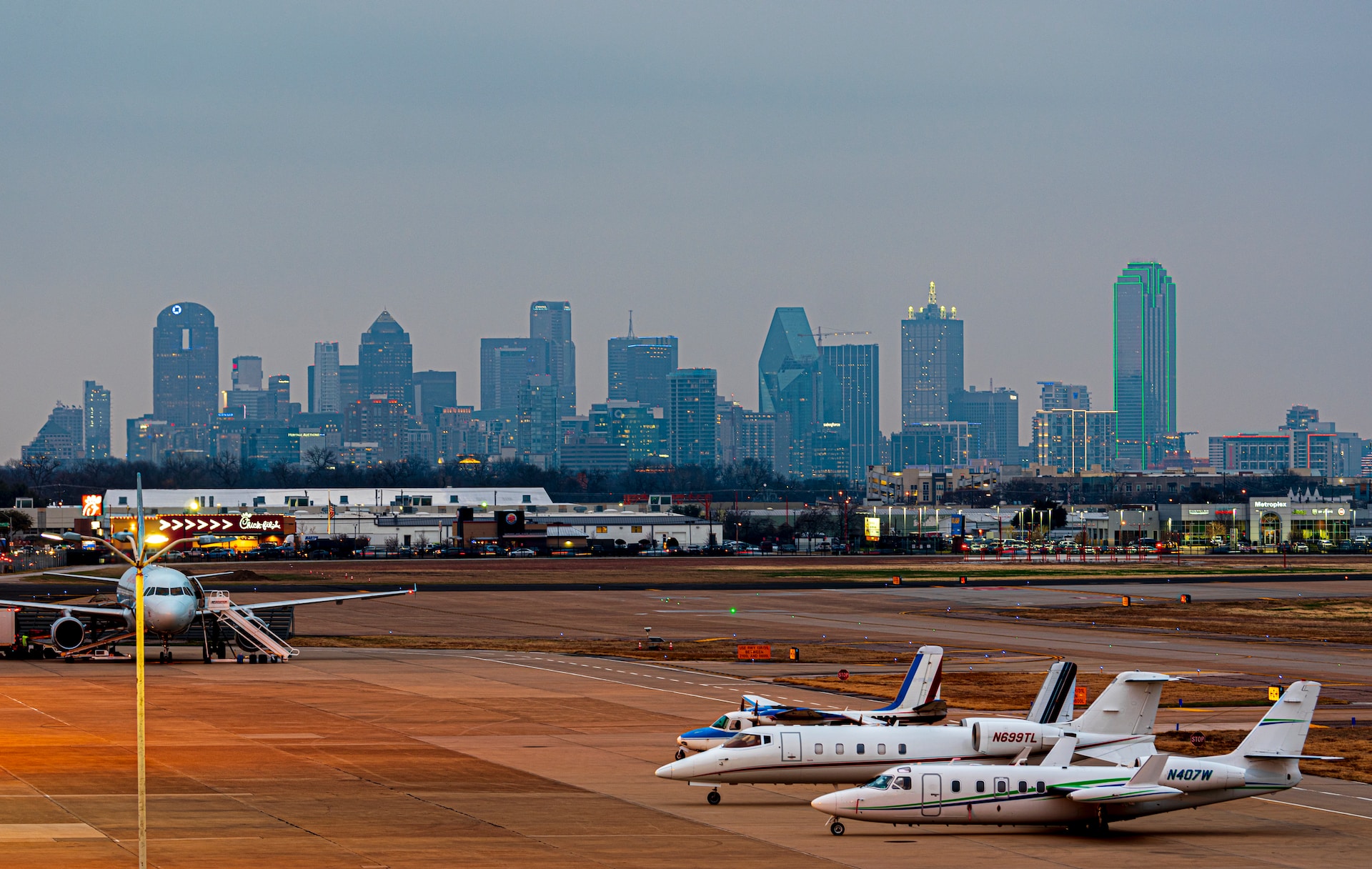Dallas Love Field airport photo