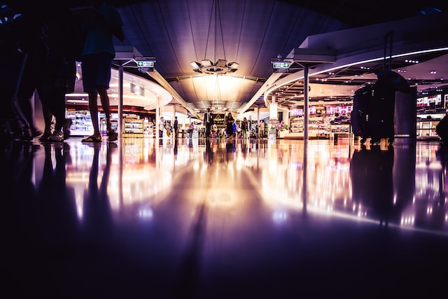 Elevating Your Travel Experience with Airport Personal Shoppers