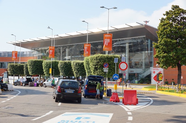 List of Harry Reid Airport Lounges