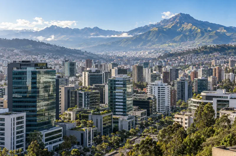 Quito-Business-District-Andes Quito-Business-District-Andes