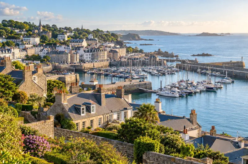 St-Peter-Port-Business-Harbour